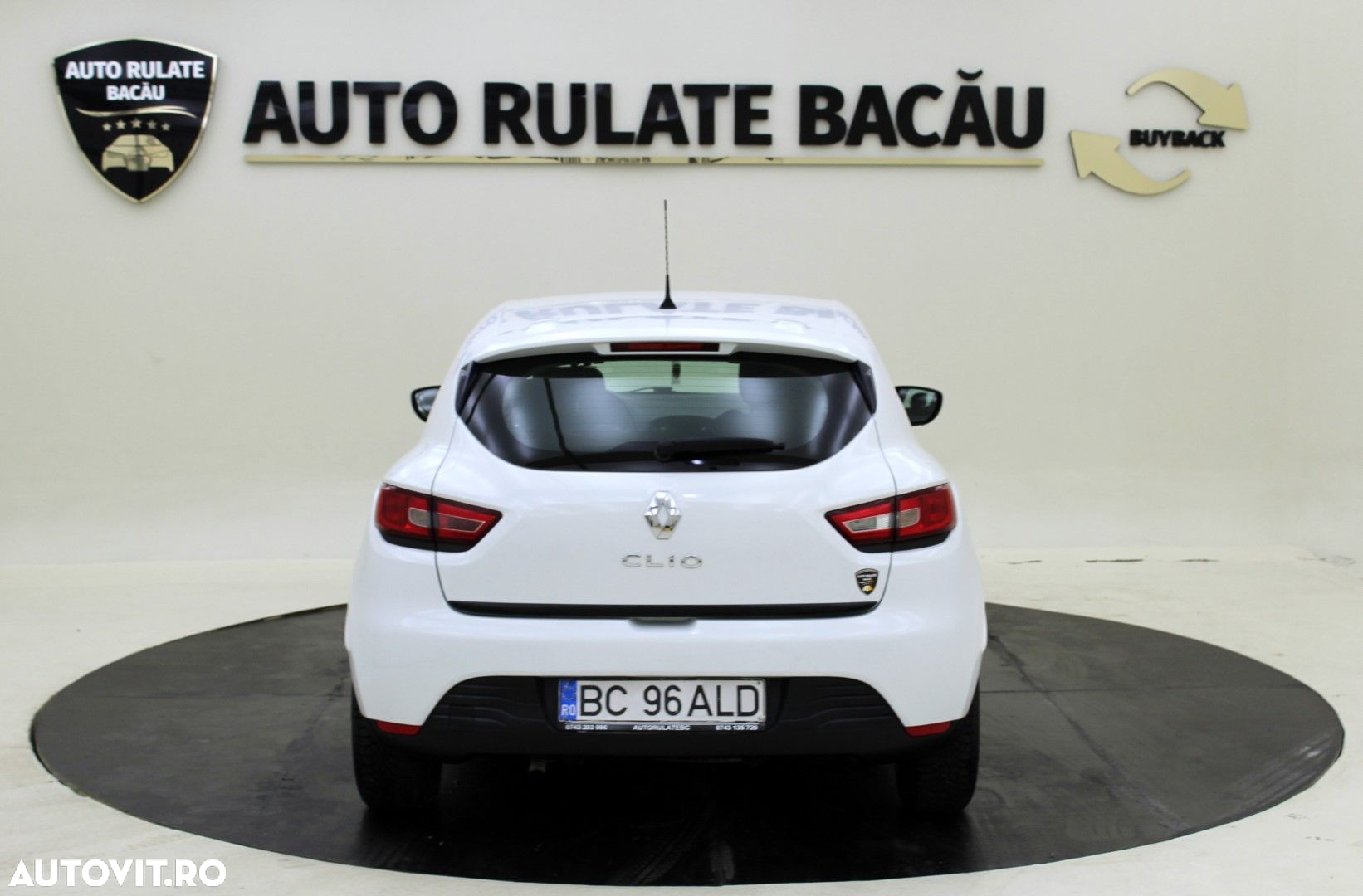 Renault Clio - 11