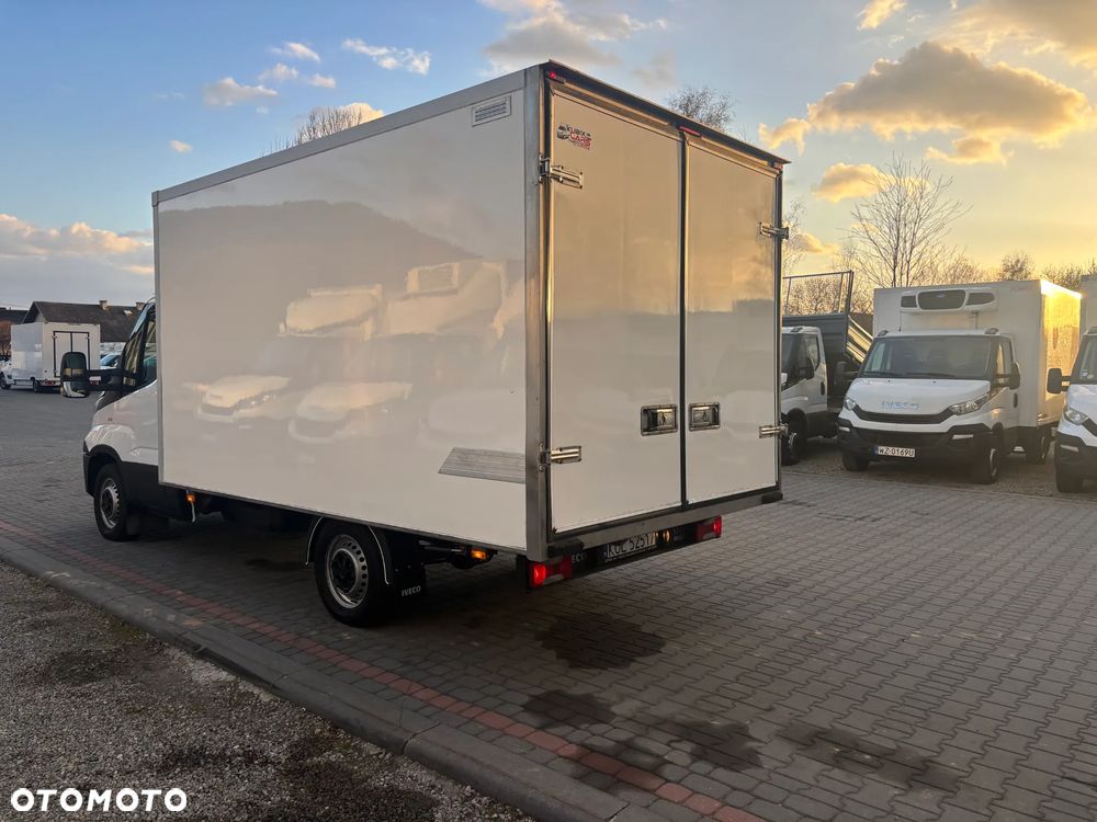 Iveco DAILY 35S14,35S15,35S16,35S17,KILKA SZTUK IZOTERMY CHLODNIE PODWOZIA DO ZABUDOWY KIPRY WYWROTKI KILKANASCIE SZTUK - 3