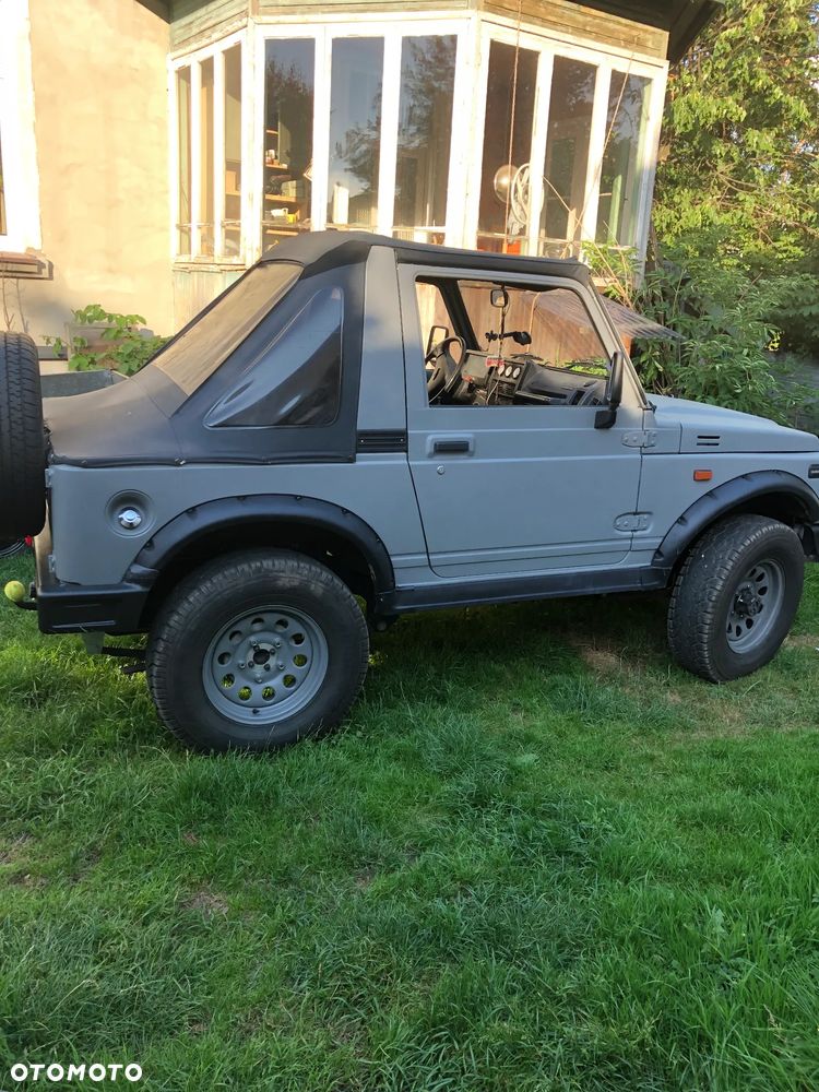 Suzuki Samurai - 1