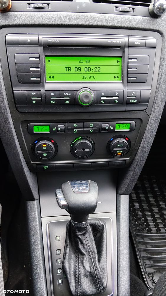 Skoda Octavia 2.0 TDI Ambiente DSG - 5