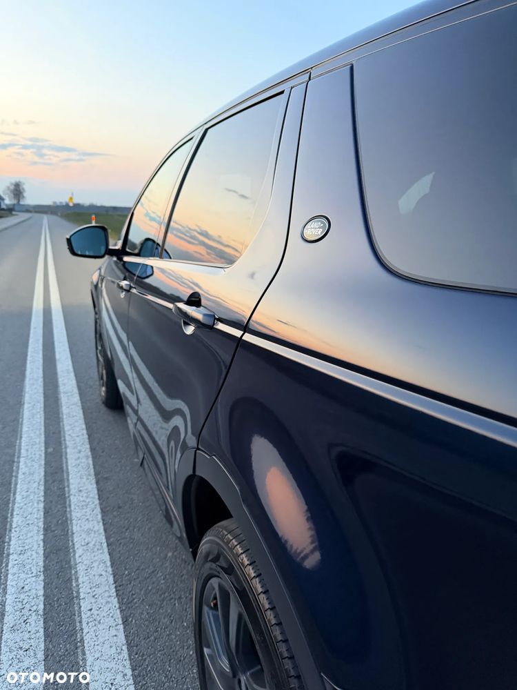 Land Rover Discovery Sport TD4 HSE Luxury - 25