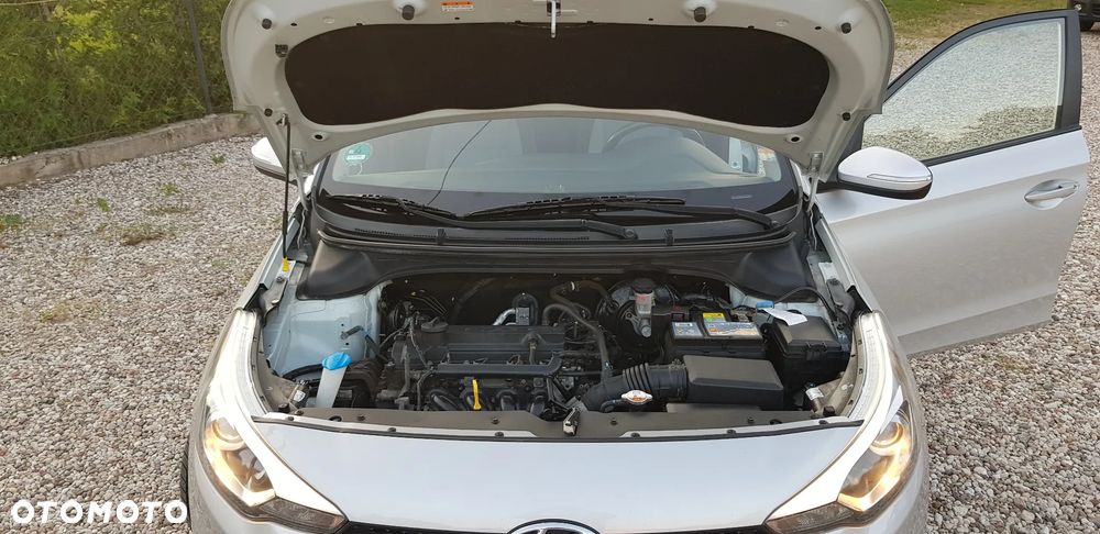 Hyundai i20 1.2 YES Gold - 21