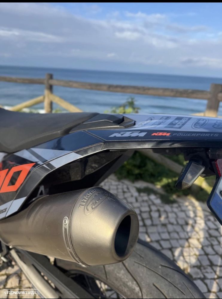 KTM 690 SMC - 4