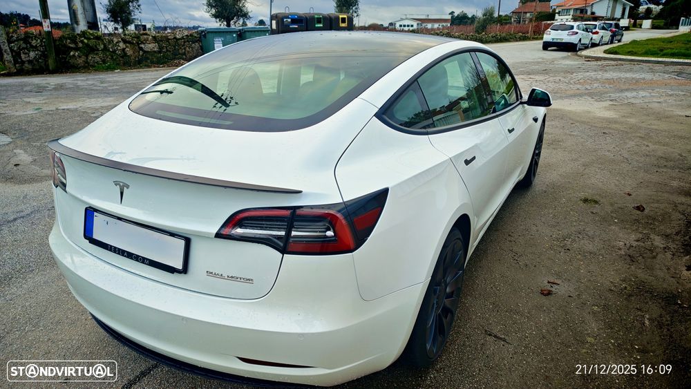 Tesla Model 3 Performance Tração Integral - 21