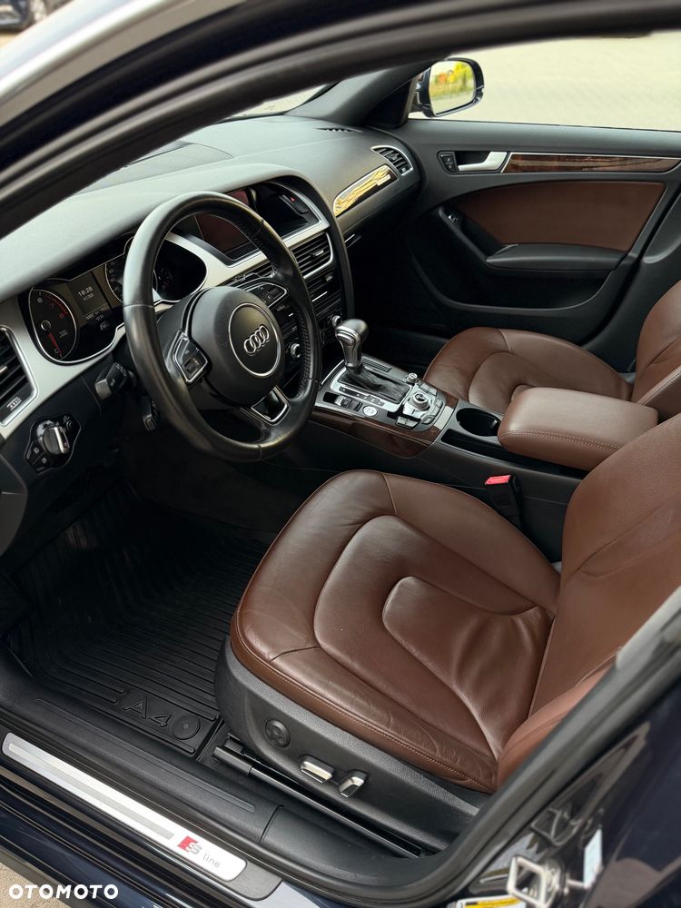 Audi A4 Limousine - 9