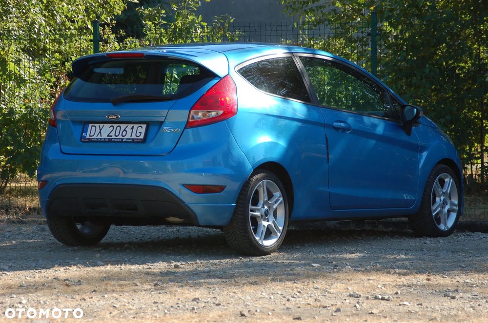 Ford Fiesta 1.4 Titanium EU5 - 19