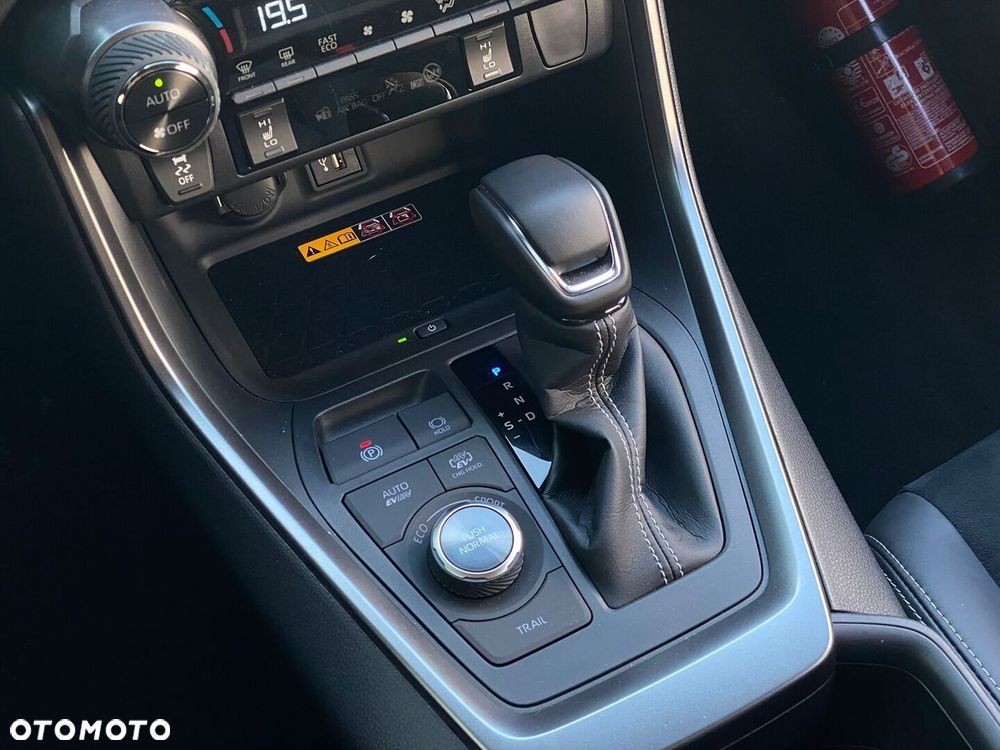 Toyota RAV4 2.5 Plug-In Hybrid GR Sport 4x4 - 19