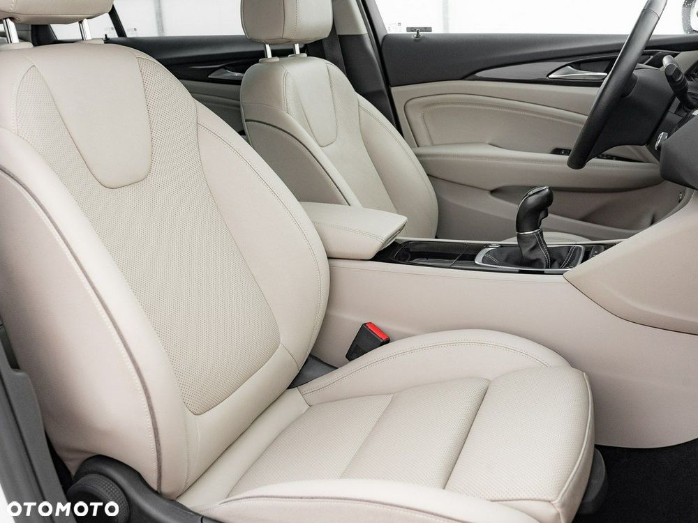 Opel Insignia 2.0 CDTI Innovation S&S - 35