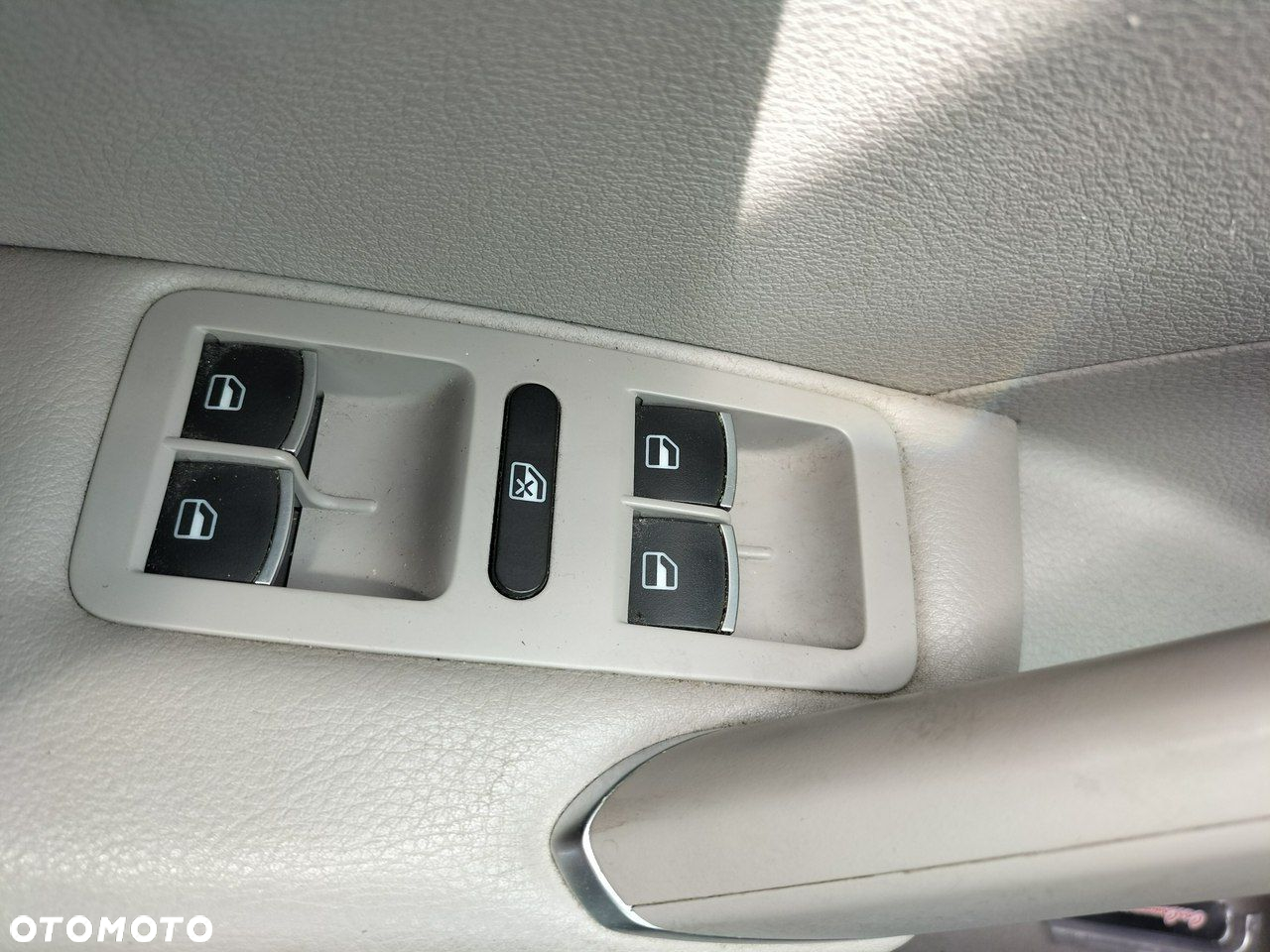 Volkswagen Passat - 14