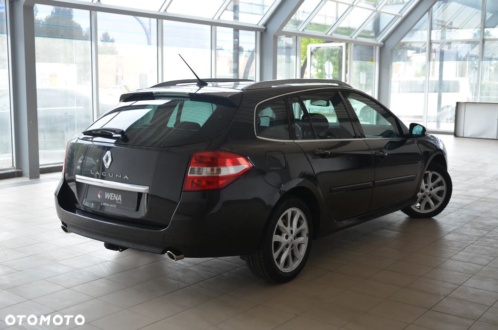 Renault Laguna 2.0 DCi FAP Initiale - 16