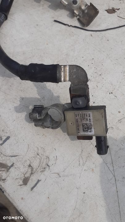 Klema masowa 5Q0 915 182 G Passat b8 - 1