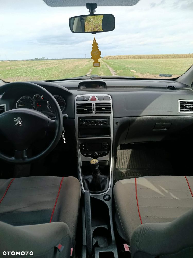 Peugeot 307 1.4 Presence - 2