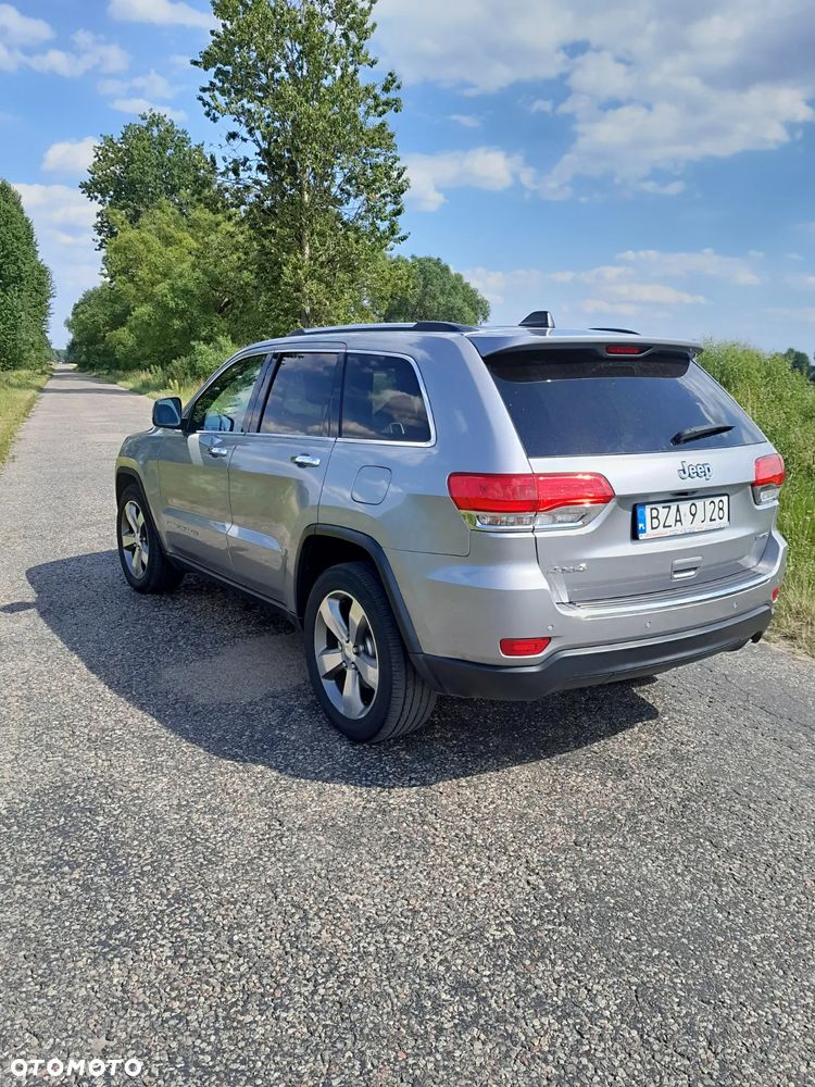 Jeep Grand Cherokee - 4