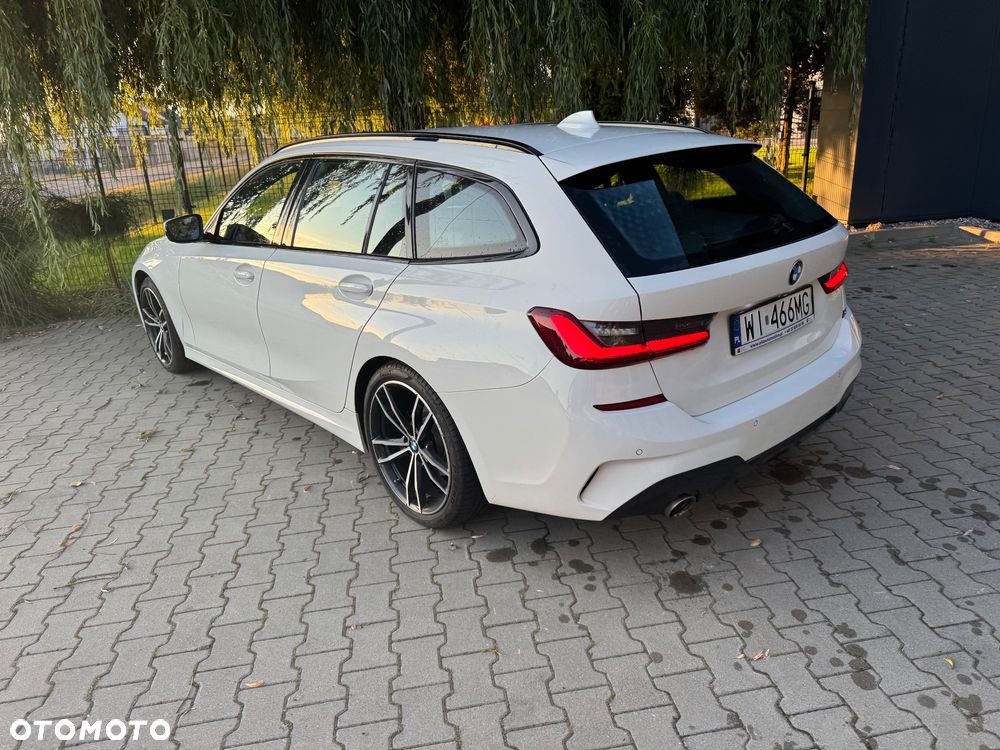 BMW Seria 3 318i M Sport sport - 12