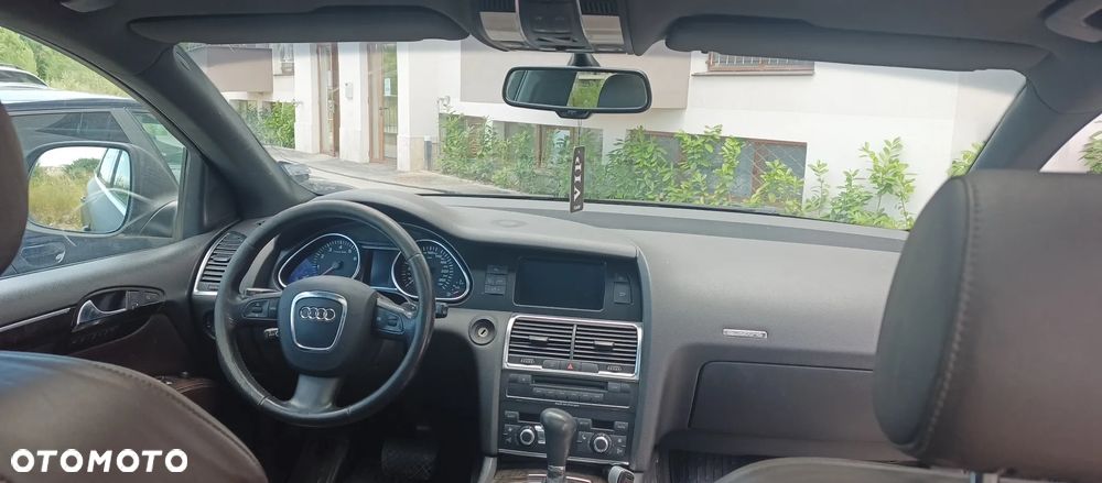 Audi Q7 - 6