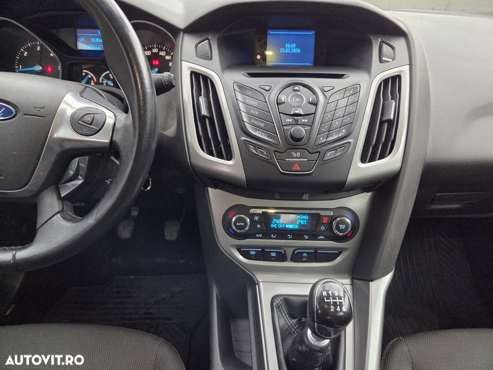 Ford Focus 1.6 TDCi DPF SYNC Edition - 10