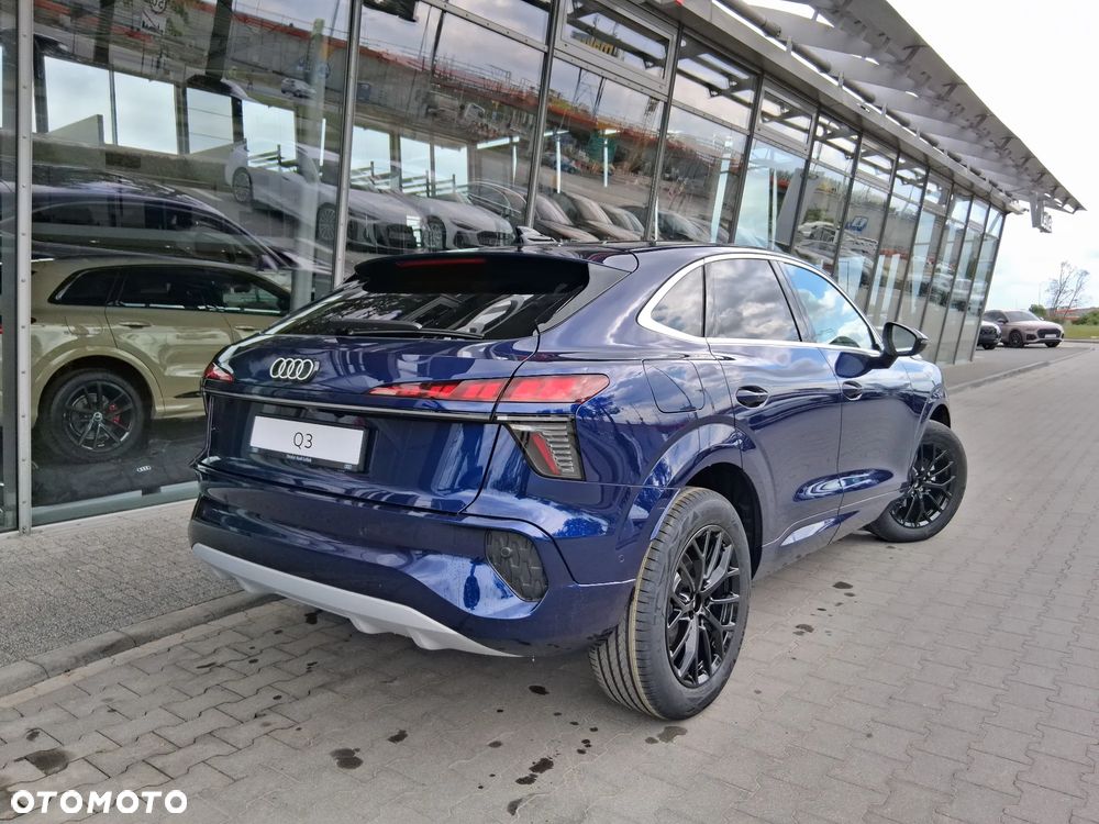 Audi Q3 Sportback - 5
