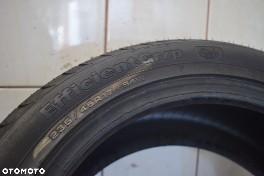 R17 235/45 Goodyear Efficient grip  Pojedyncza - 5