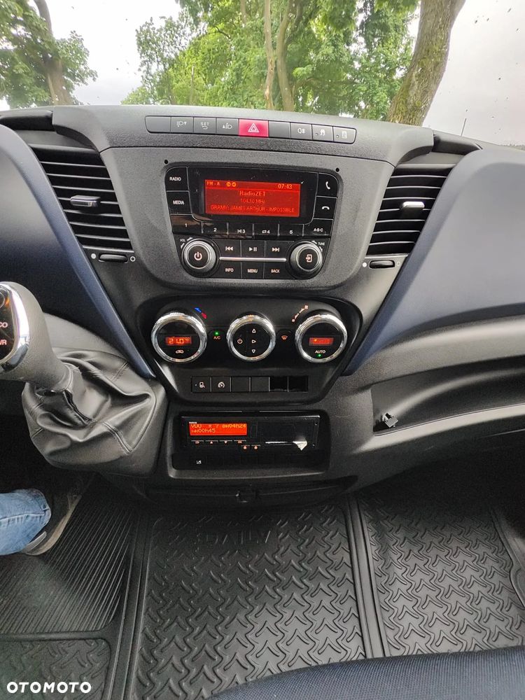 Iveco DAILY 70C18 72C18 - 23