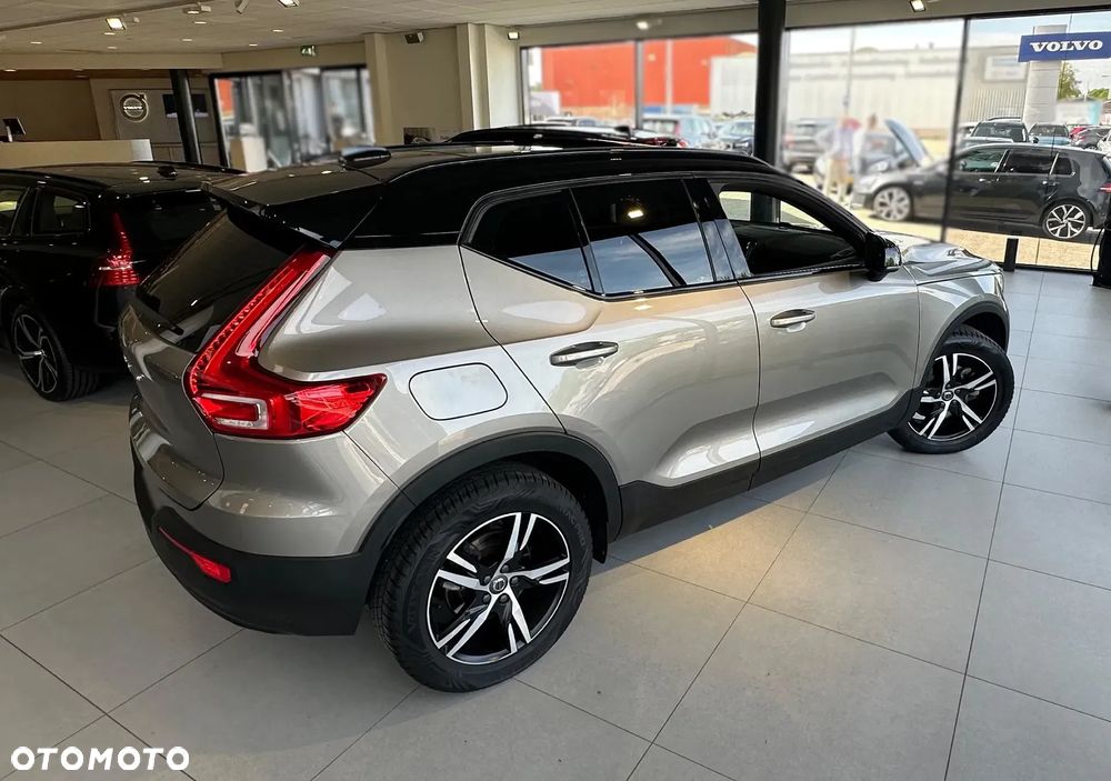 Volvo XC 40 - 4