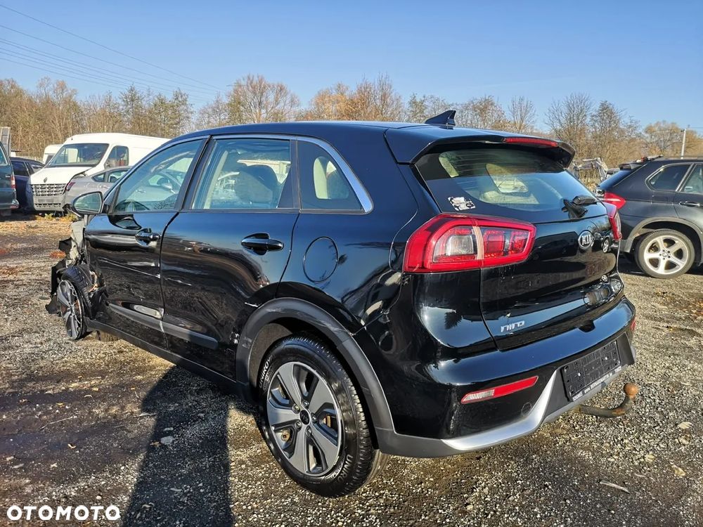 Kia Niro 1.6 GDI 2WD Vision - 38
