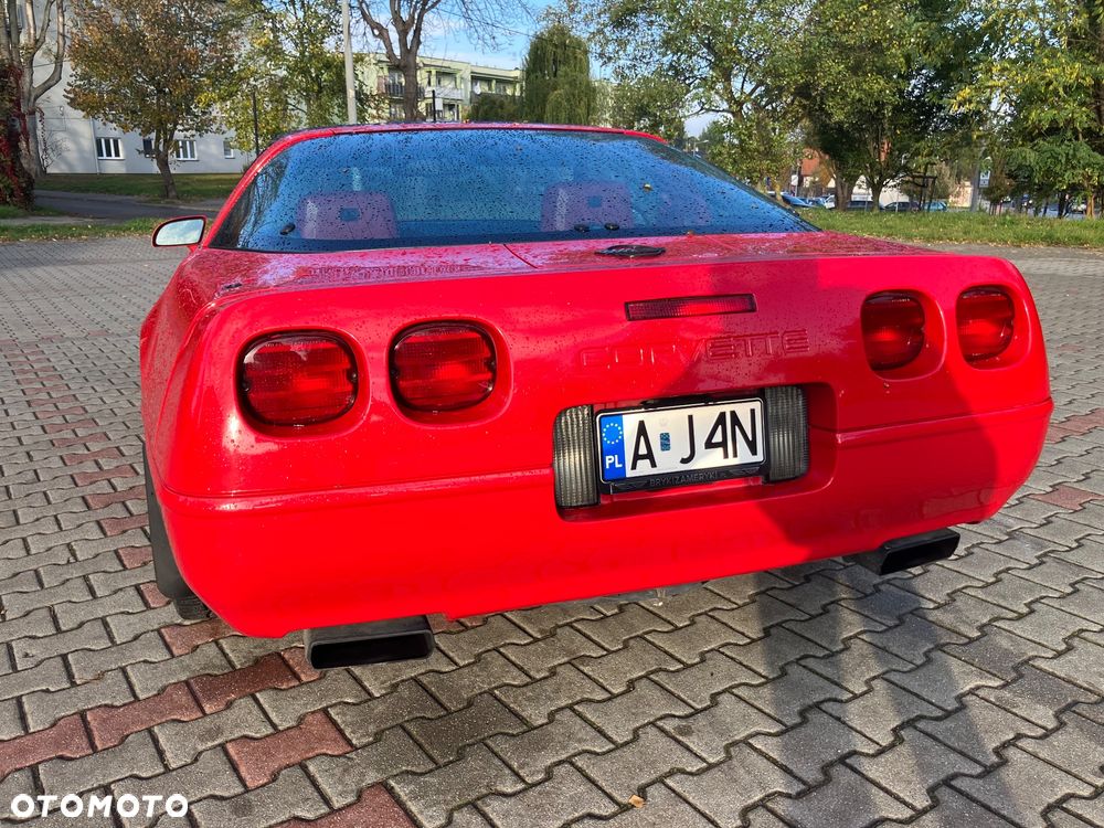 Chevrolet Corvette - 7