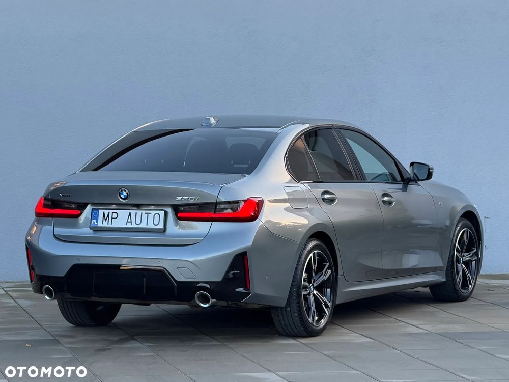 BMW Seria 3 330i xDrive M Sport - 6