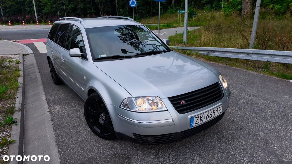 Volkswagen Passat 2.8 V6 4Motion Highline - 1