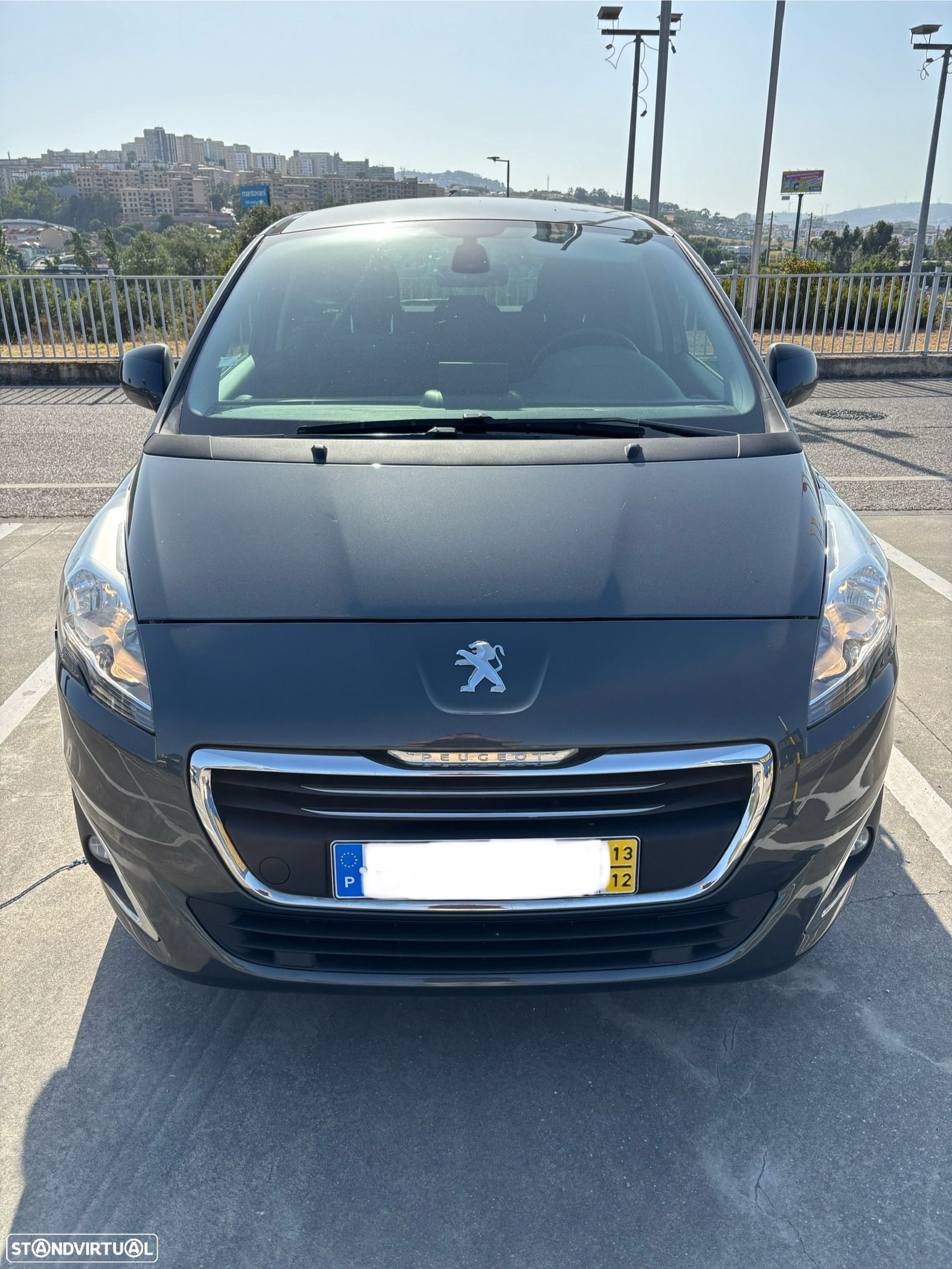 Peugeot 5008 1.6 E-HDi 7L Allure 2-Tronic - 2
