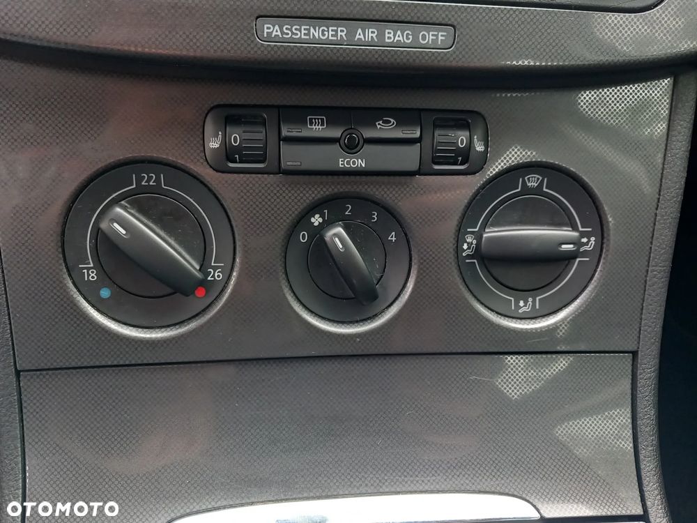 Volkswagen Passat Variant 1.6 FSI Trendline - 16