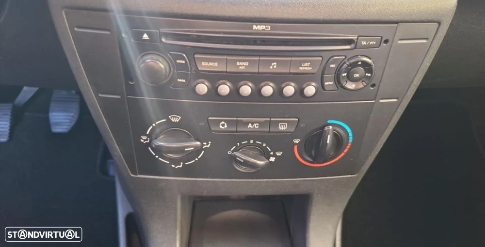 Citroën C4 Coupé 1.6 HDi 110 VTR - 9