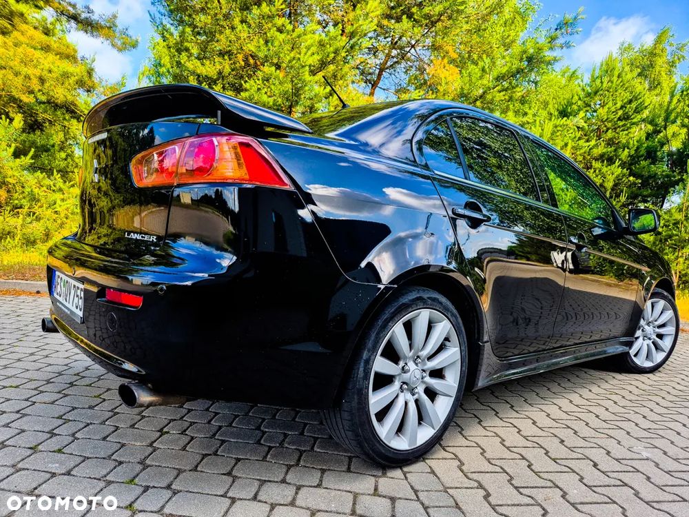 Mitsubishi Lancer 1.8 Intense - 11