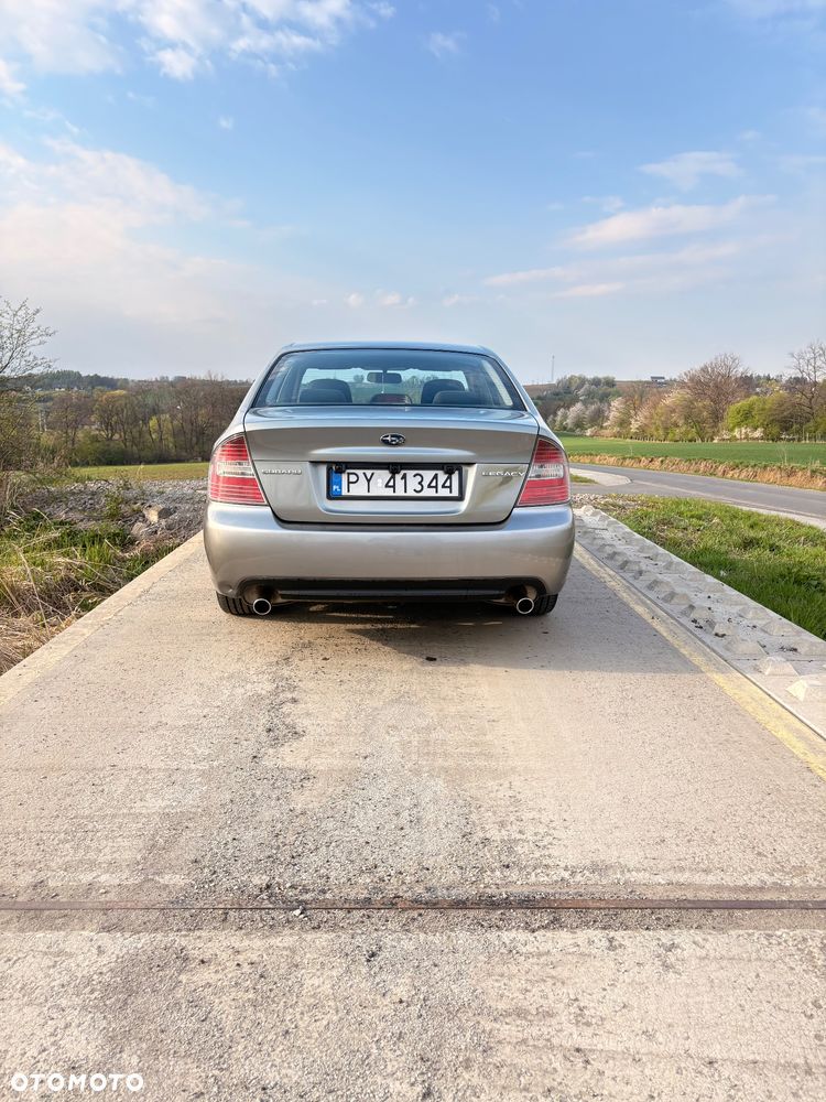 Subaru Legacy - 4