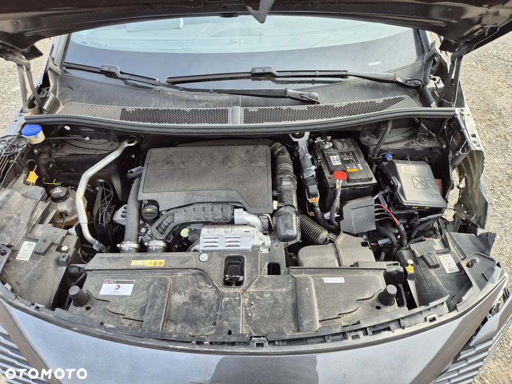 Peugeot 3008 1.2 PureTech Allure Pack S&S EAT8 - 28