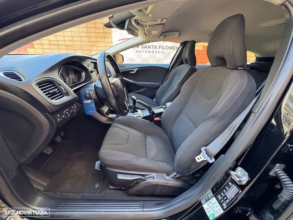 Volvo V40 1.6 D2 Eco Momentum - 9