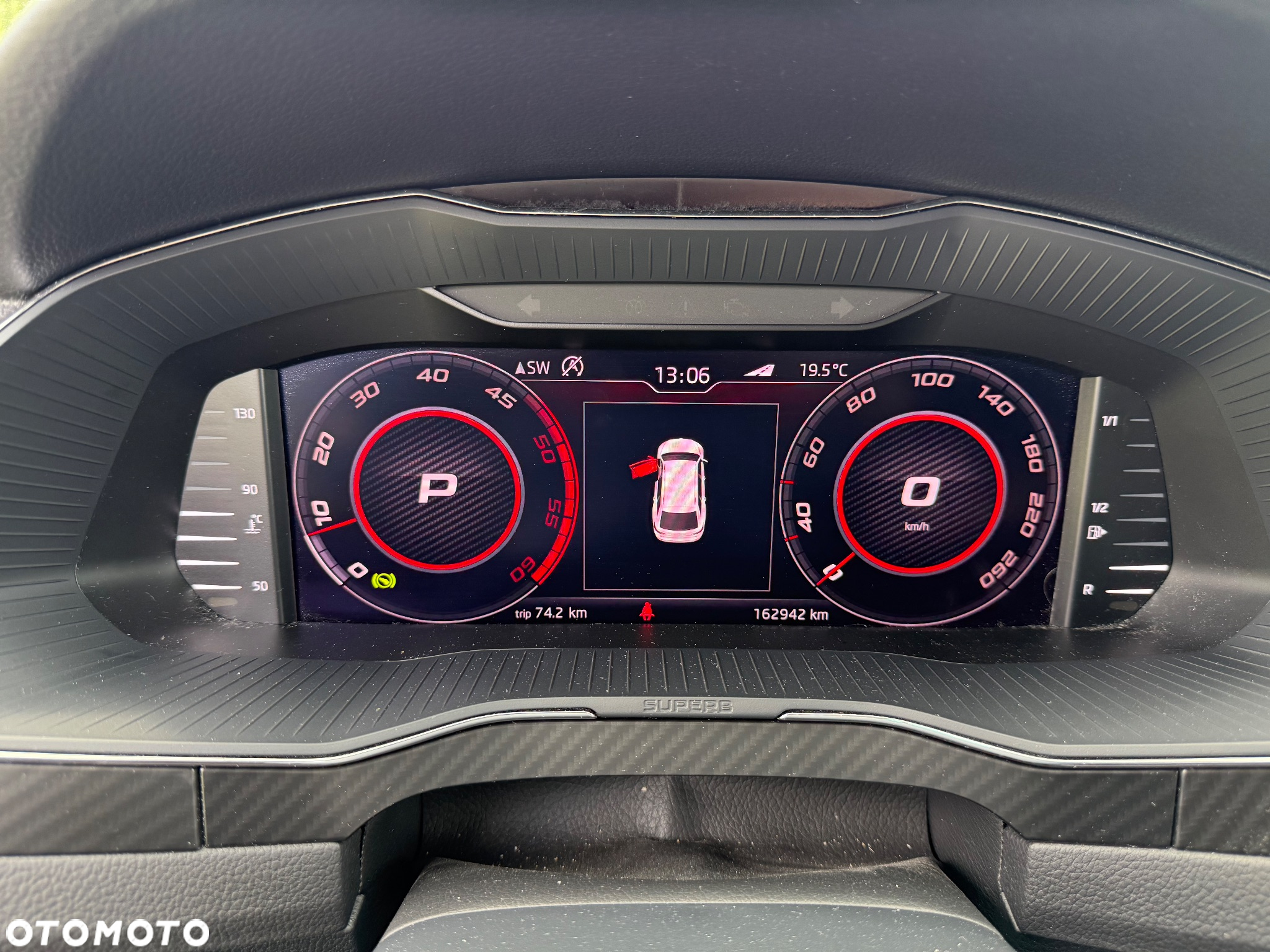 Skoda Superb 2.0 TDI Sportline DSG - 20