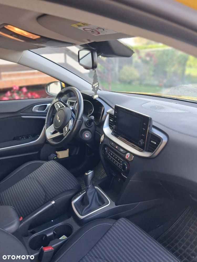 Kia XCeed 1.5 T-GDI M - 12