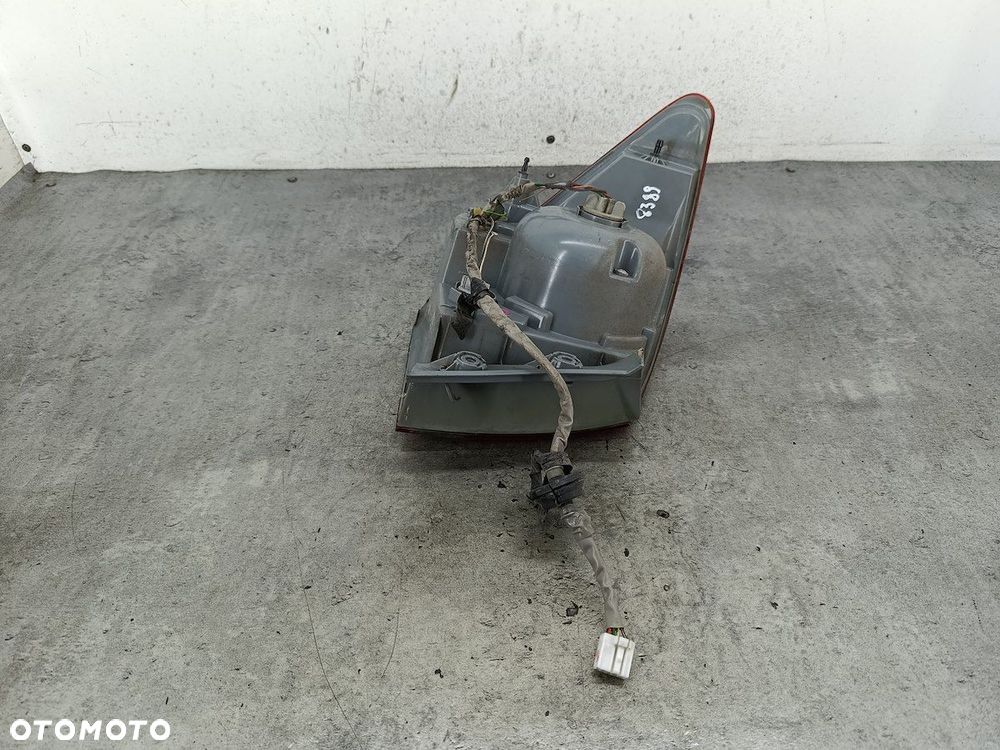 LAMPA TYLNA PRAWA CHEVROLET CRUZE I SEDAN - 10