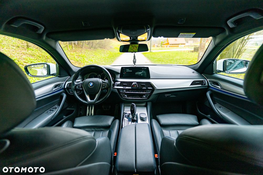 BMW Seria 5 530i xDrive M Sport sport - 4