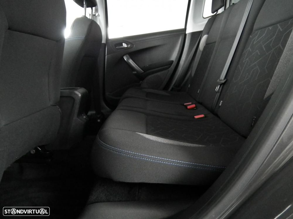 Peugeot 2008 1.6 BlueHDi Style - 13