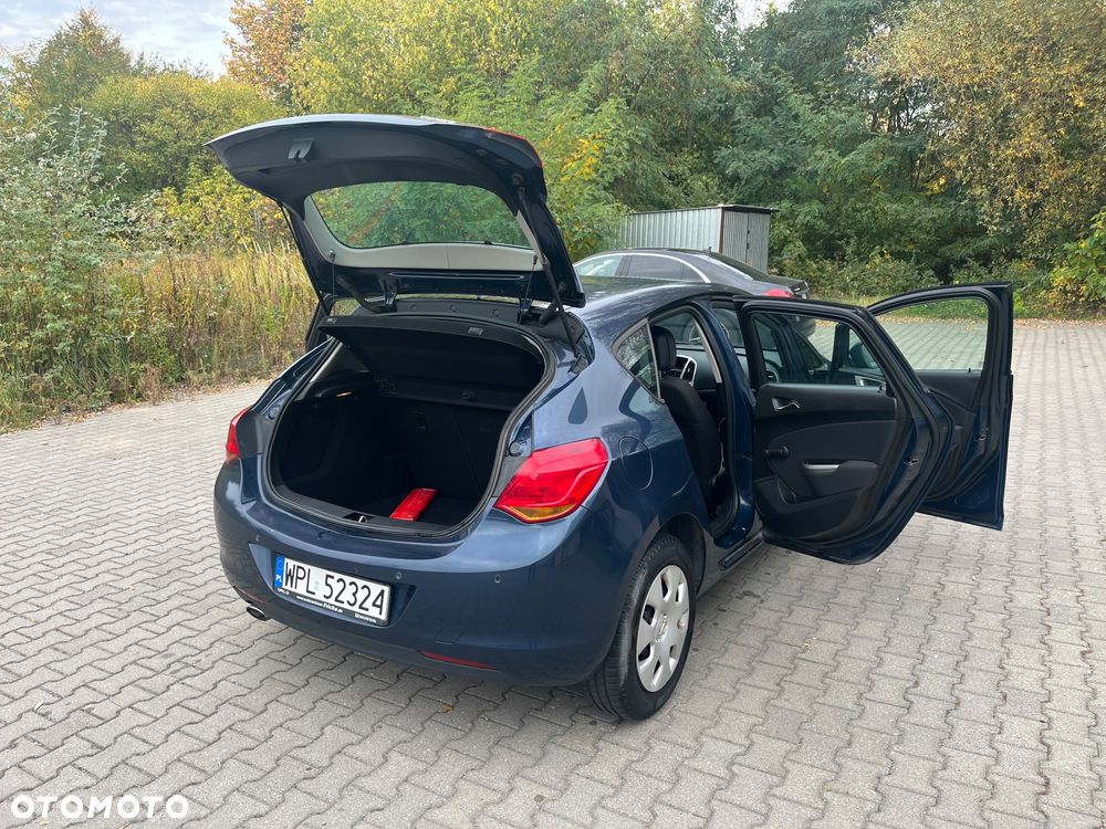 Opel Astra - 20
