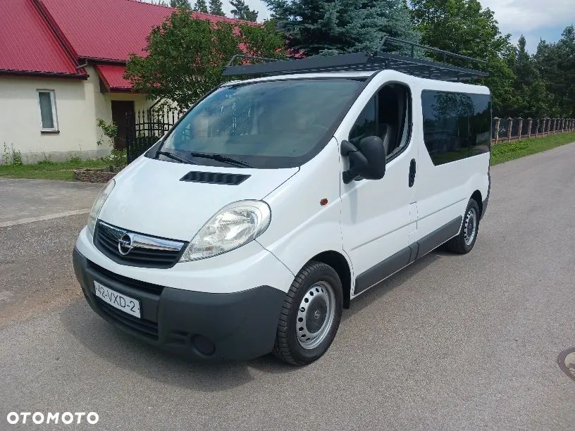Opel Vivaro - 1