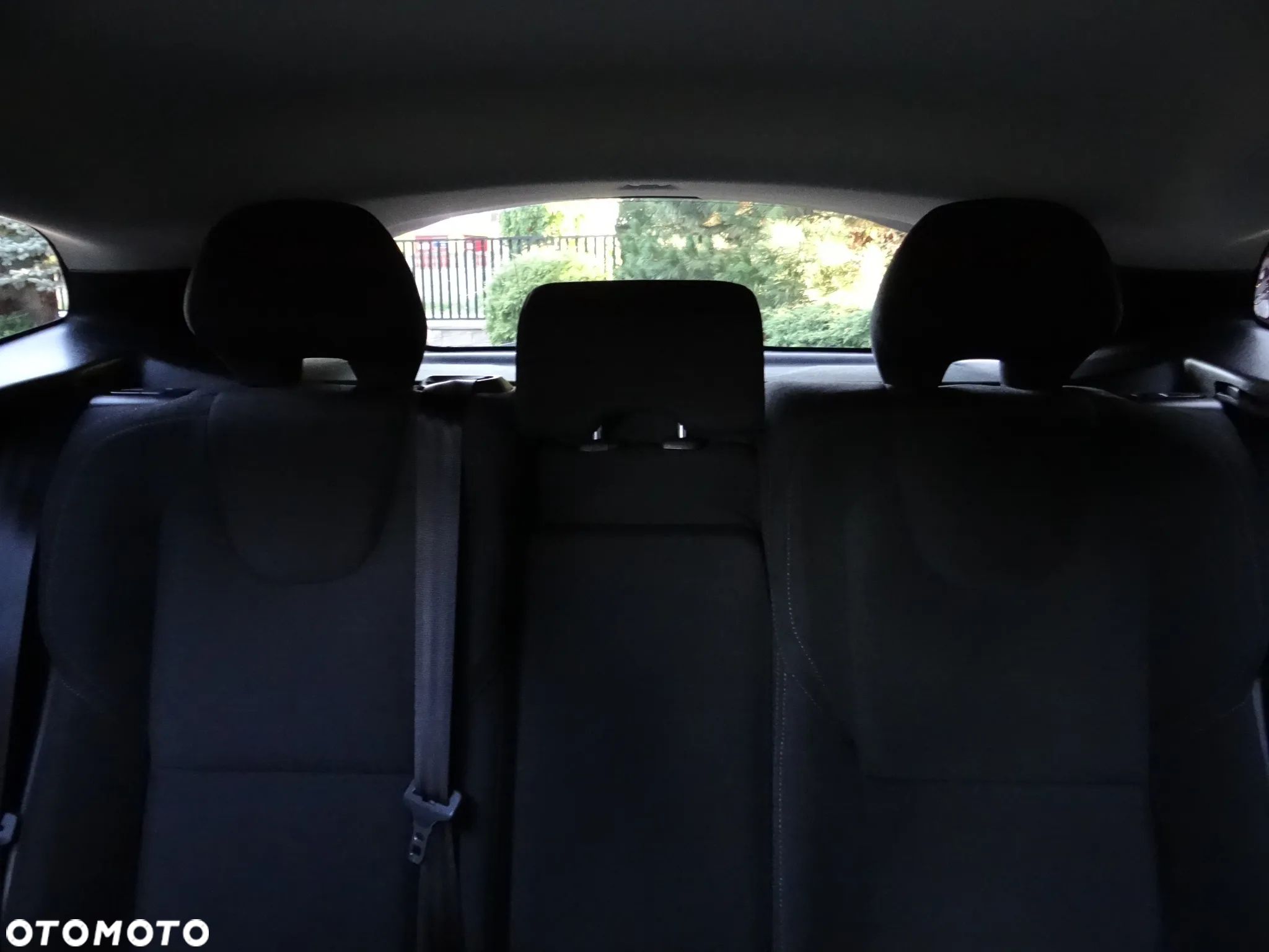 Volvo V40 D2 R-Design Kinetic - 39