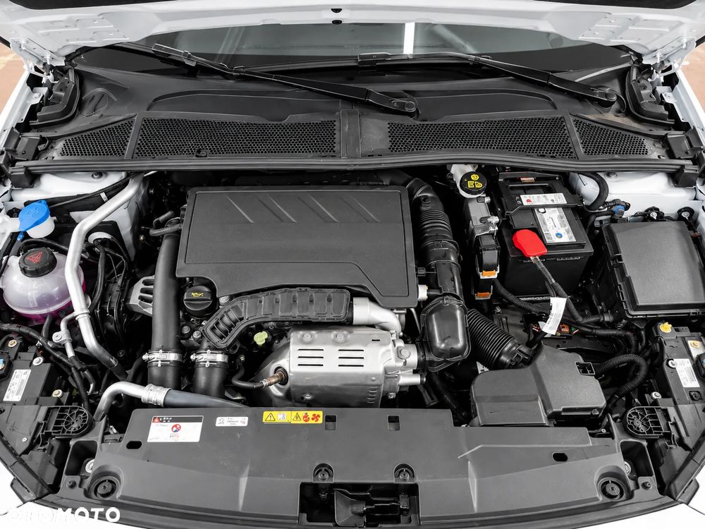 Peugeot 408 1.2 PureTech GT S&S EAT8 - 8