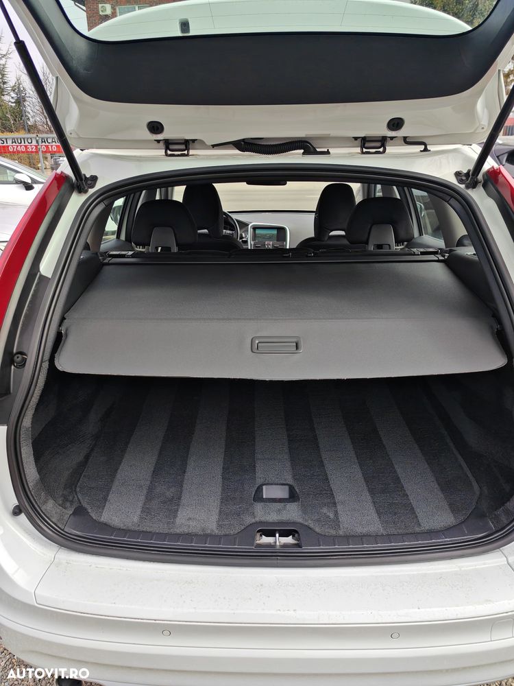 Volvo XC 60 D3 Geartronic Momentum - 10