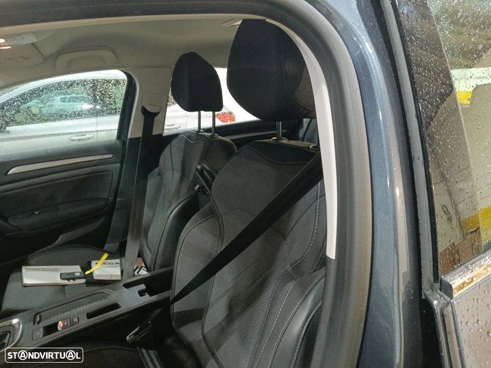 Renault Mégane Sport Tourer 1.5 Blue dCi Equilibre EDC - 5