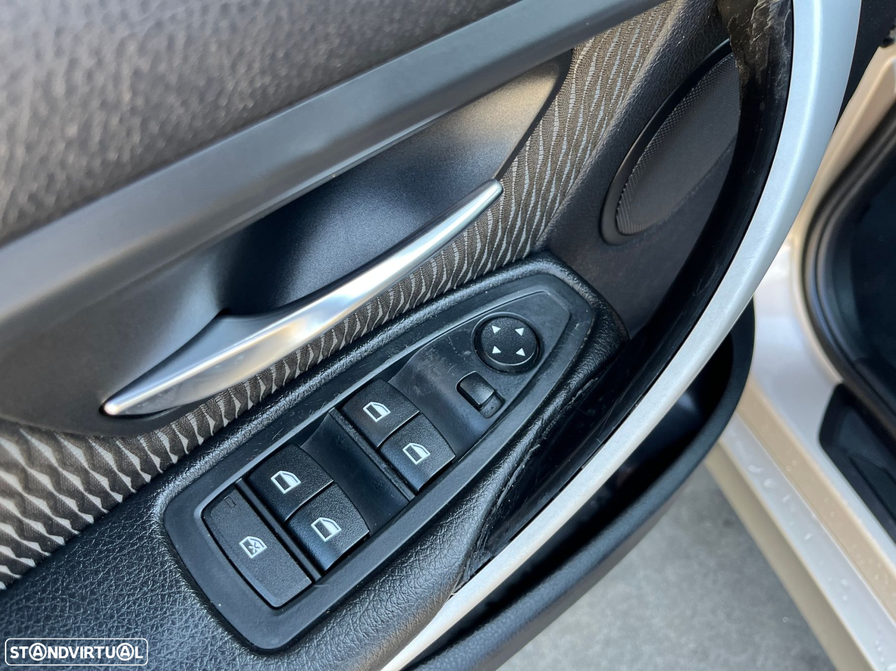 BMW 320 d Touring Auto - 12