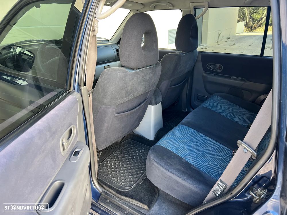 Mitsubishi Pajero Sport 2.5 TD GLS - 9