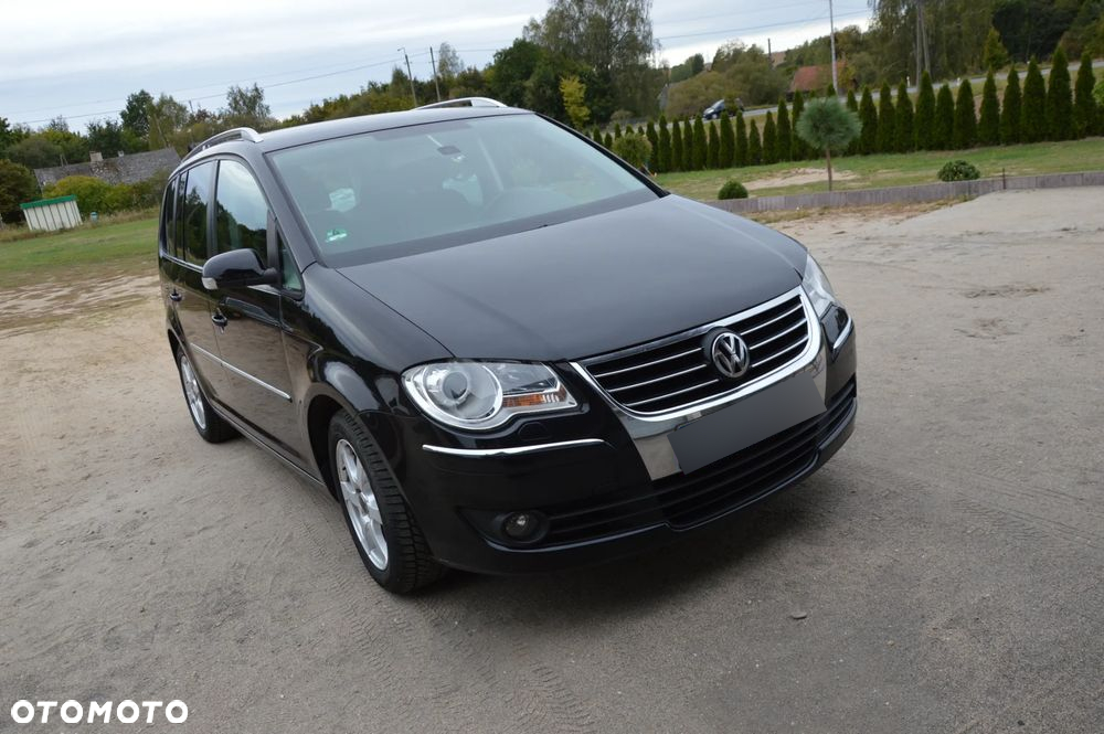 Volkswagen Touran 2.0 TDI Highline - 2