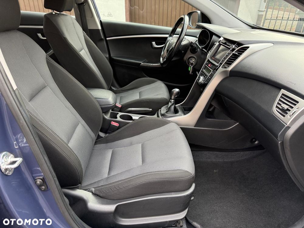 Hyundai i30 1.4 Premium - 14